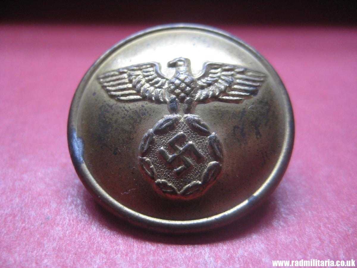 & WW2 German metal BUTTON with EAGLE, Deutsche Reichsbahn? genuine.