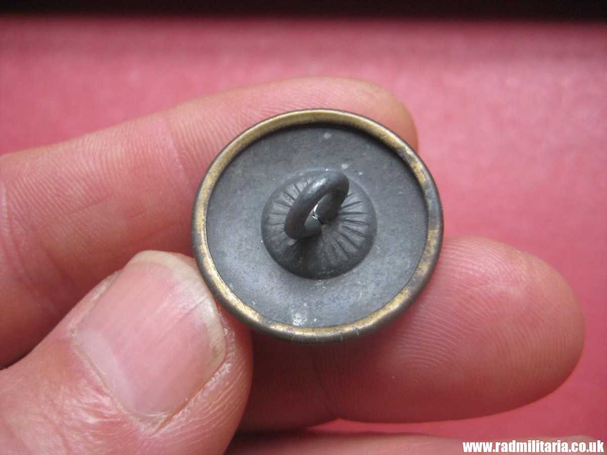 & WW2 German metal BUTTON with EAGLE, Deutsche Reichsbahn? genuine. - Image 12
