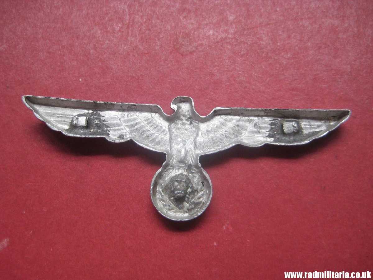 & WW2 original German Wehrmacht EAGLE CAP BADGE no maker marks, aluminum. - Image 3