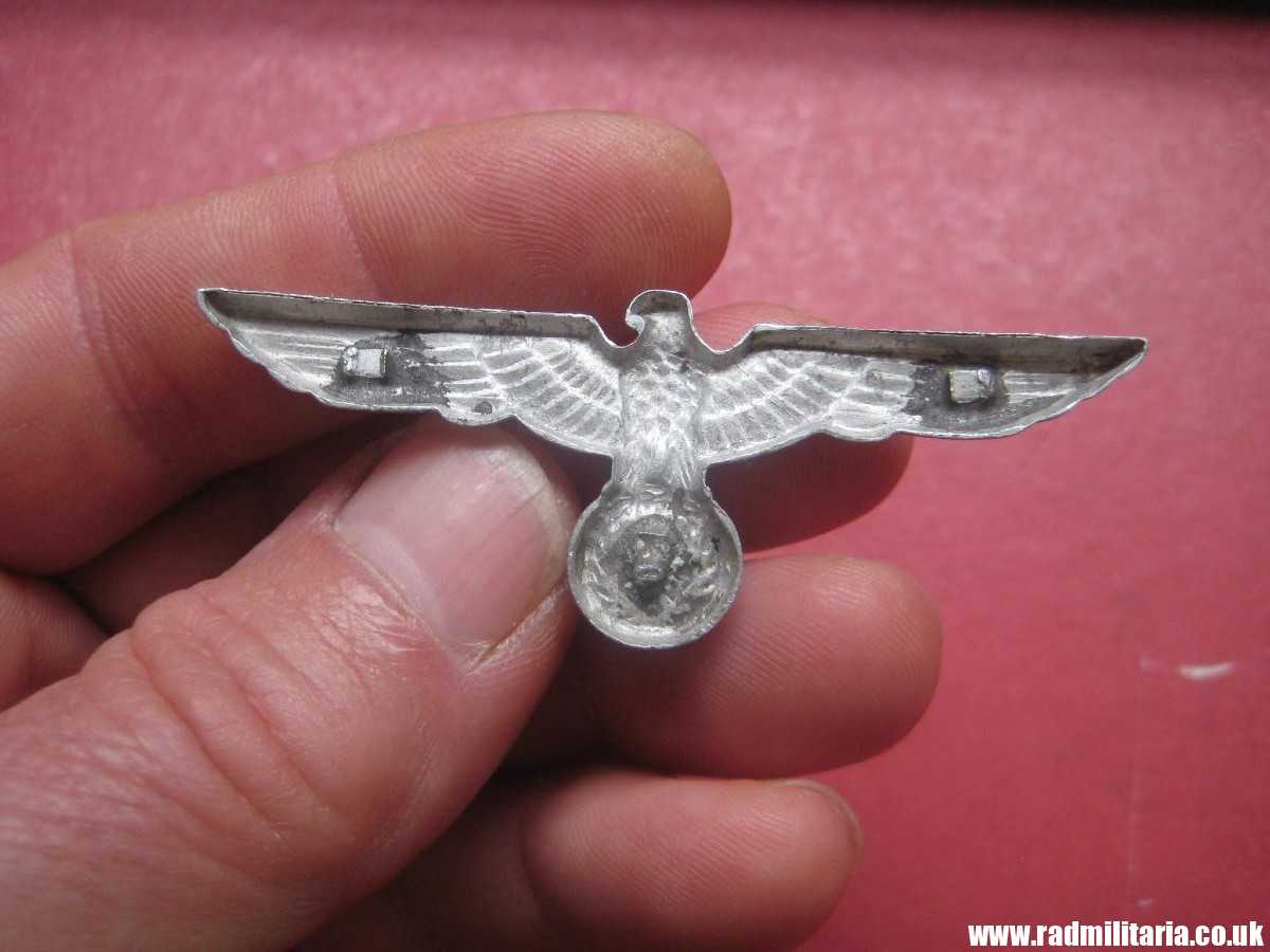& WW2 original German Wehrmacht EAGLE CAP BADGE no maker marks, aluminum. - Image 6