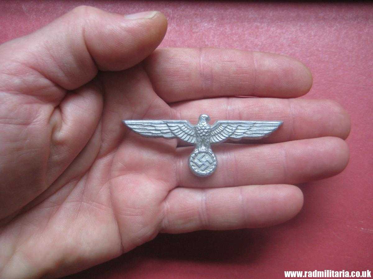 & WW2 original German Wehrmacht EAGLE CAP BADGE no maker marks, aluminum. - Image 5