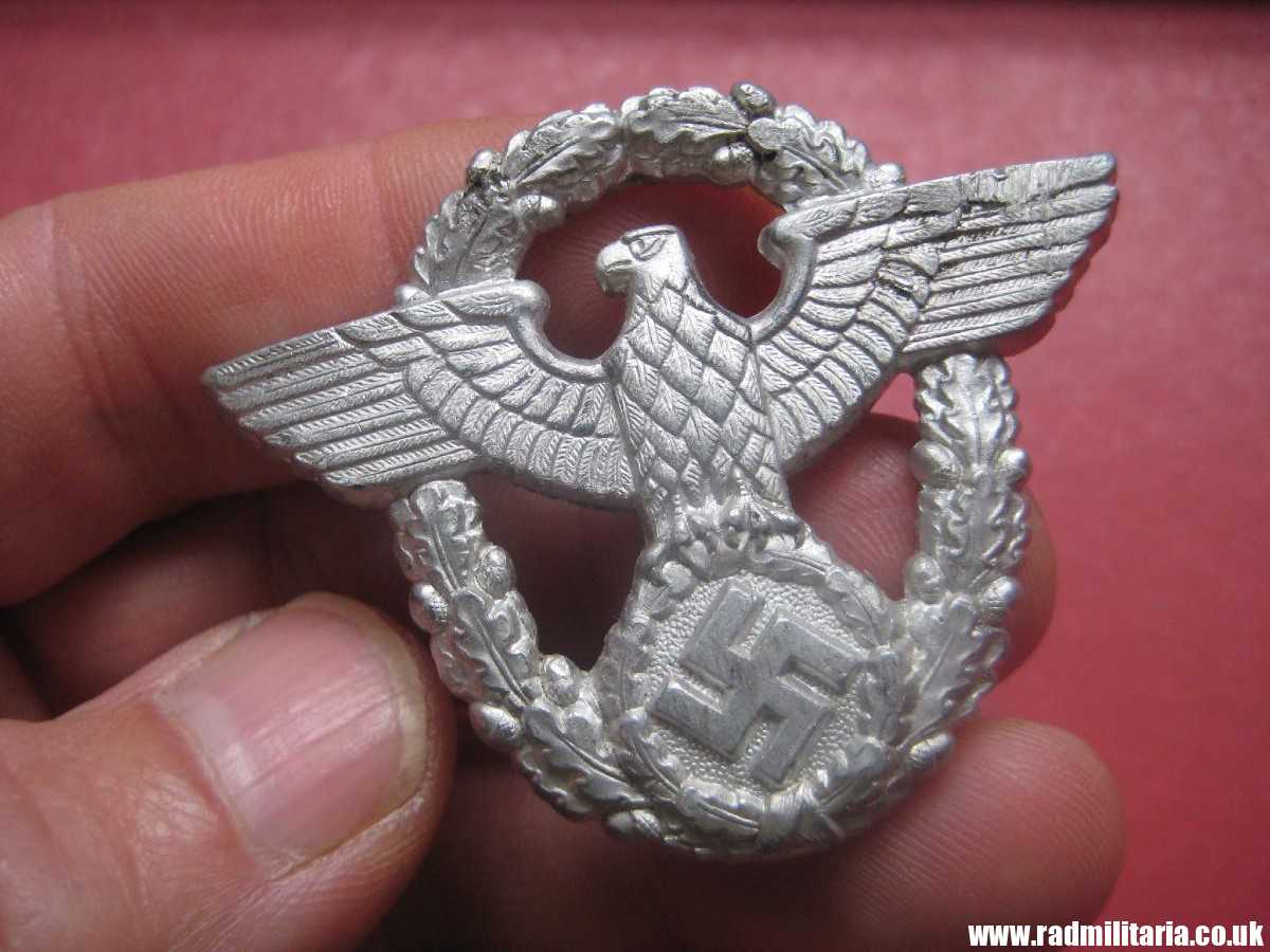 & WW2 original German EAGLE BADGE - CAP BADGE maker marks: "A" Assmann - GENDARMERIE. - Image 11