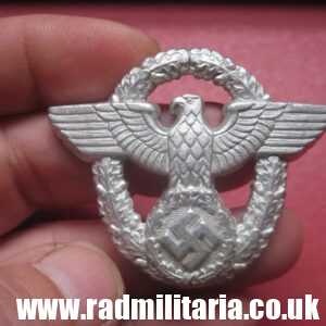 & WW2 original German EAGLE BADGE - CAP BADGE with maker marks: "C.T.D." - GENDARMERIE.