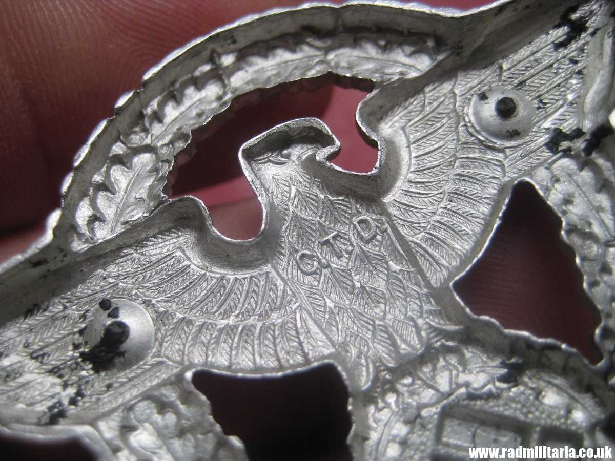 & WW2 original German EAGLE BADGE - CAP BADGE with maker marks: "C.T.D." - GENDARMERIE. - Image 6