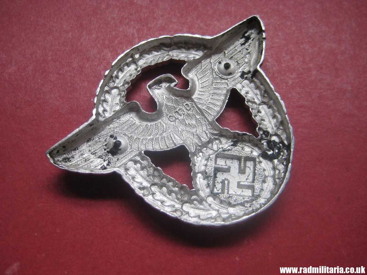 & WW2 original German EAGLE BADGE - CAP BADGE with maker marks: "C.T.D." - GENDARMERIE. - Image 10