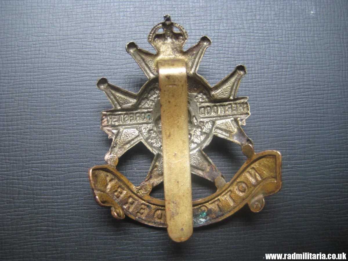 & original WW1/WW2 British CAP BADGE: Notts and Derby Regiment (Sherwood Foresters) bi-metal badge. - Image 14