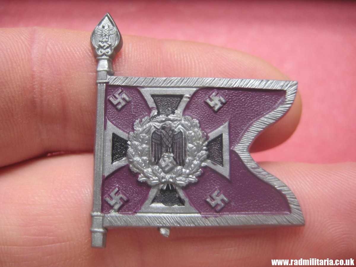 & WW2 German PLASTIC tinnie BADGE: WHW Regiment FLAG - NEGELTRUPPE 2We.