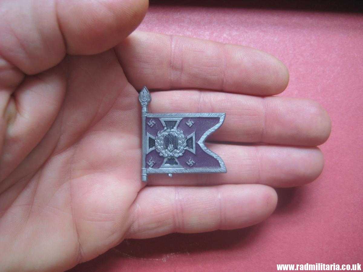 & WW2 German PLASTIC tinnie BADGE: WHW Regiment FLAG - NEGELTRUPPE 2We. - Image 5