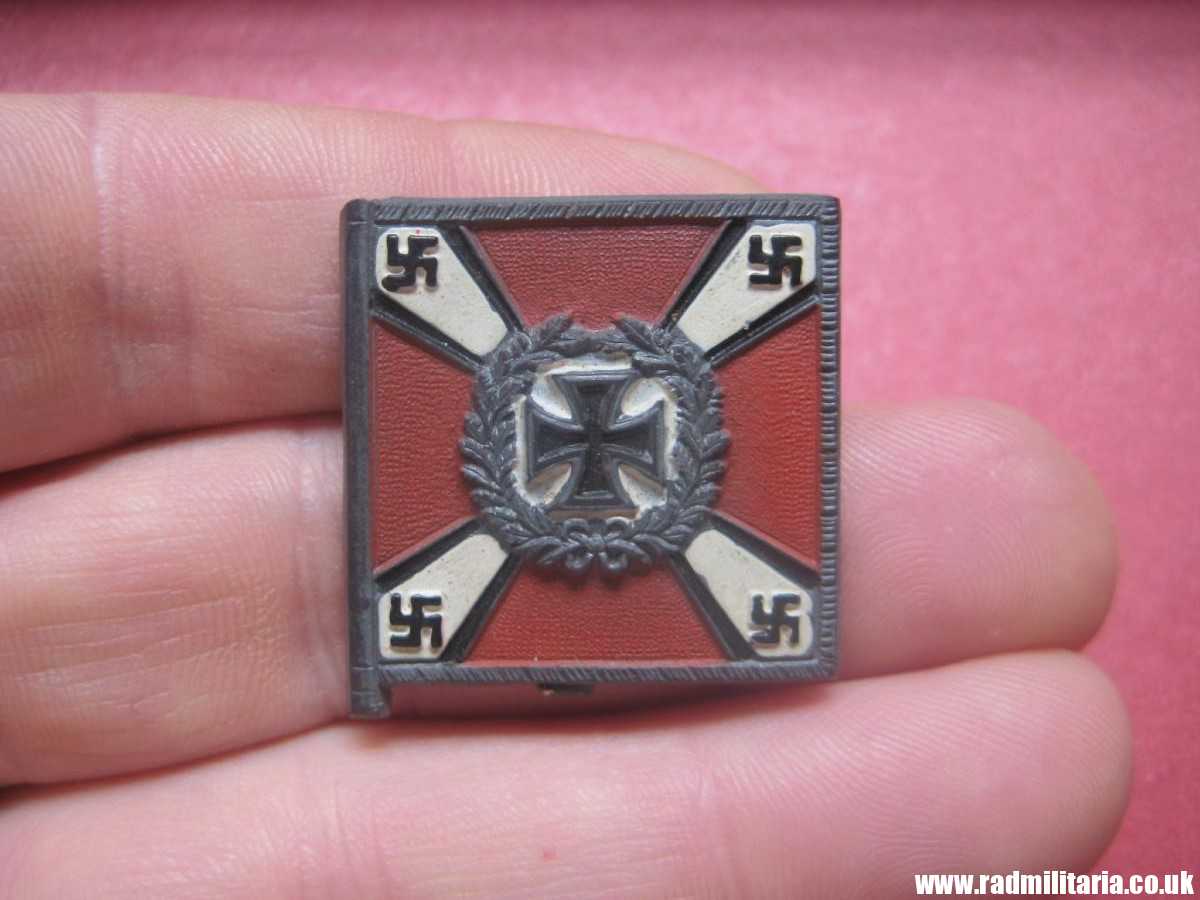 & WW2 German PLASTIC tinnie BADGE: WHW Regiment FLAG - FLAKARTILLERIE Su 12 - Image 6