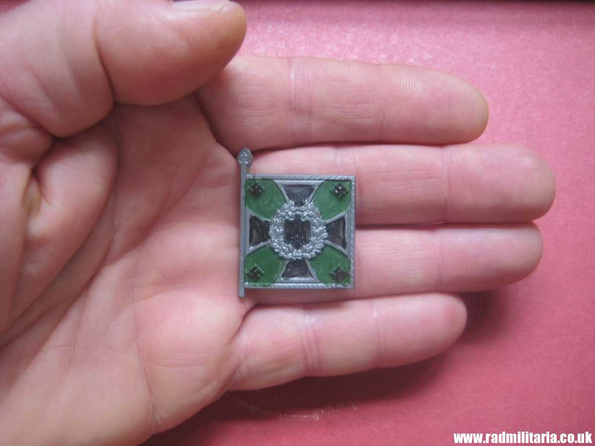 & WW2 German PLASTIC tinnie BADGE - WHW FLAG - Jager We.3 complete badge in very good condition. - Image 6