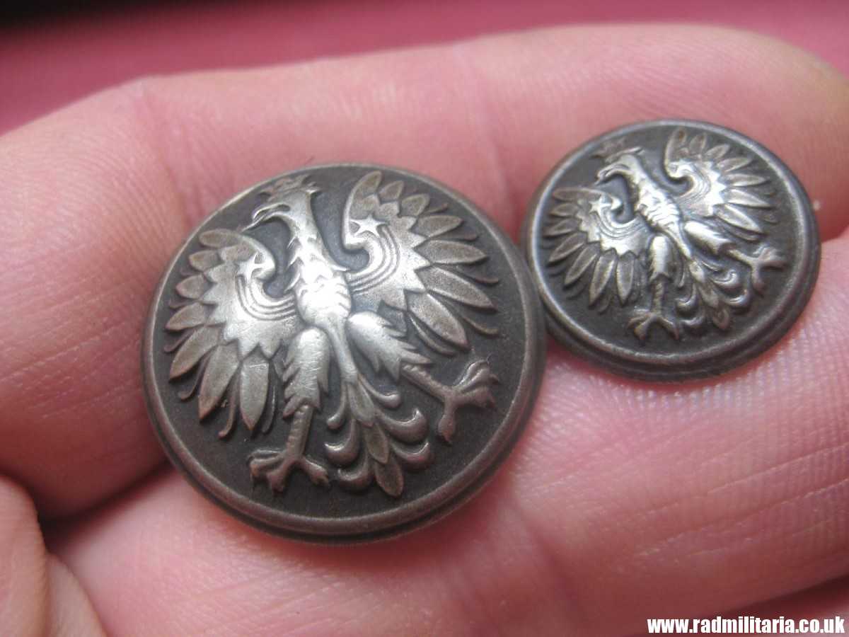 &  WW2 Polish Army BUTTONS with EAGLE a Pair, Swiss made, maker: HF Huguenin Freres, RARE !!!