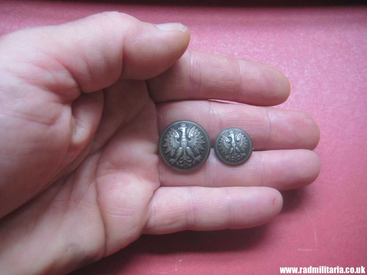 &  WW2 Polish Army BUTTONS with EAGLE a Pair, Swiss made, maker: HF Huguenin Freres, RARE !!! - Image 20