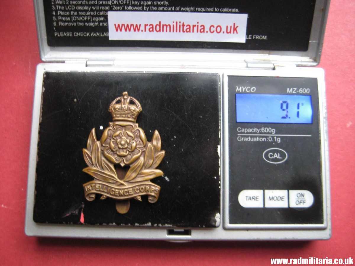 & WW2 original British INTELLIGENCE Corps CAP BADGE in v. good used condition. - Image 14