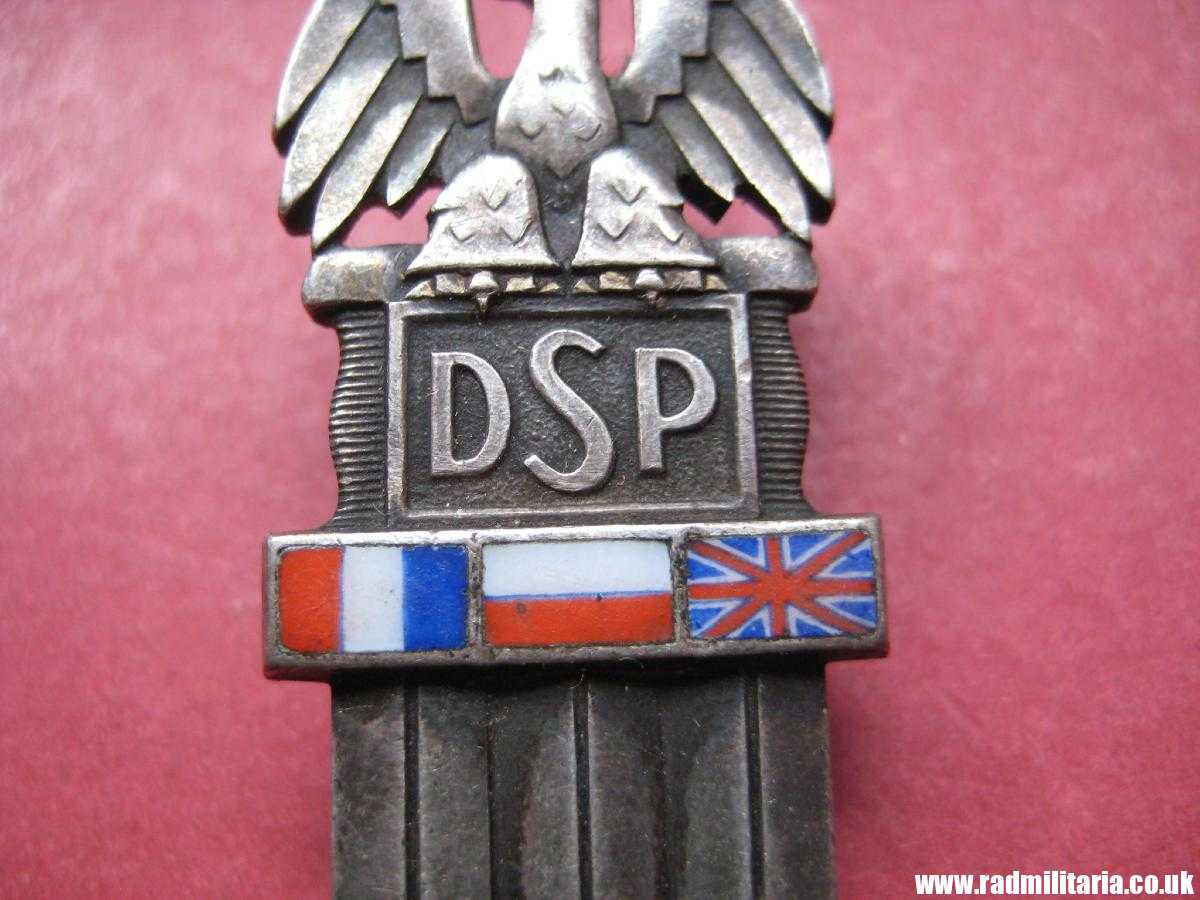 & WW2 Polish Army original ENAMEL BADGE - DSP (2nd Polish Rifle Division) by HUGUENIN FRERES - v. good condition. - Image 6