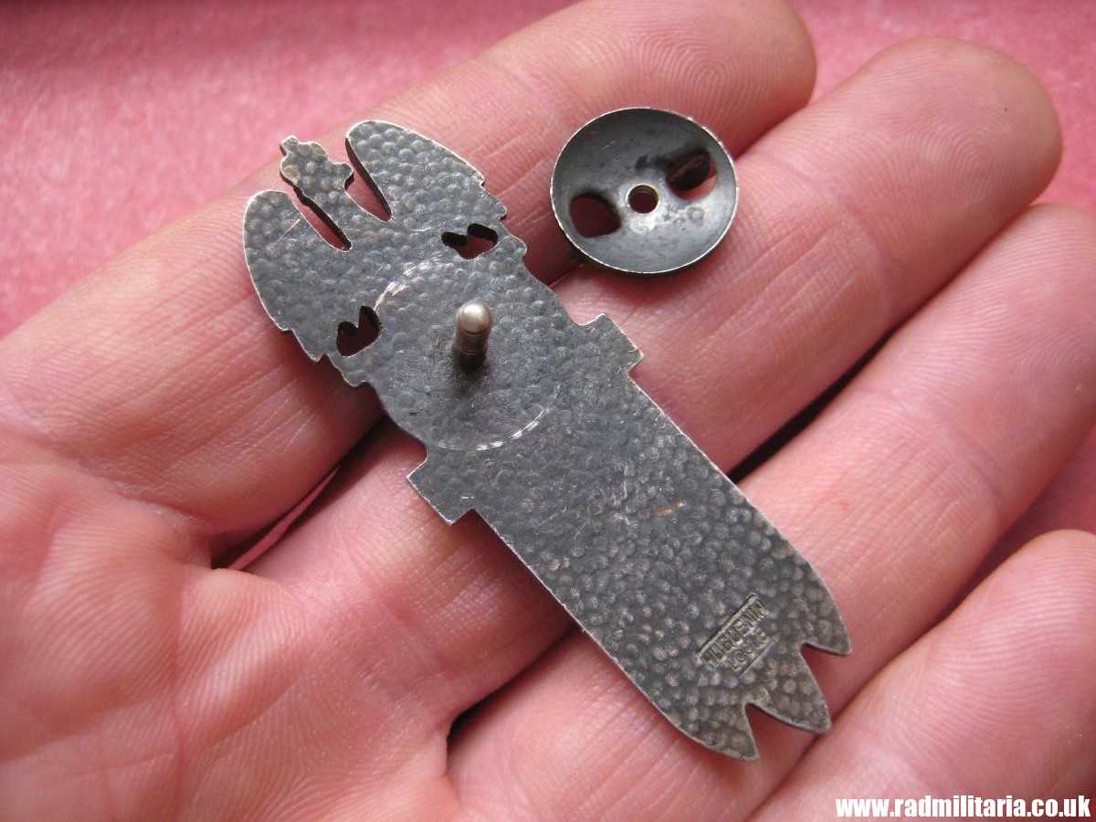 & WW2 Polish Army original ENAMEL BADGE - DSP (2nd Polish Rifle Division) by HUGUENIN FRERES - v. good condition. - Image 15