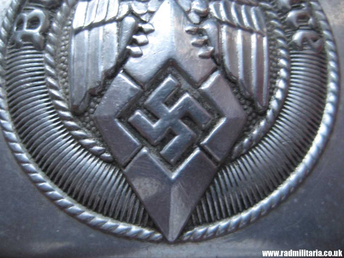& WW2 original German Hitler Youth HJ BELT BUCKLE, marked: RZM M4/46 in v. good condition !! - Image 17