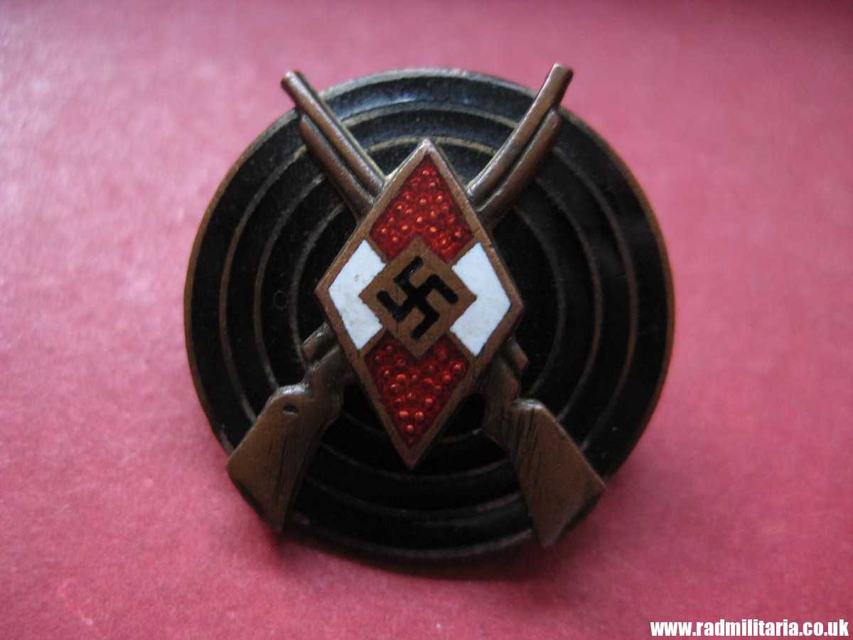 & original HJ SHOOTING namel BADGE - maker marks: RZM M1/25 in good condition. - Image 3