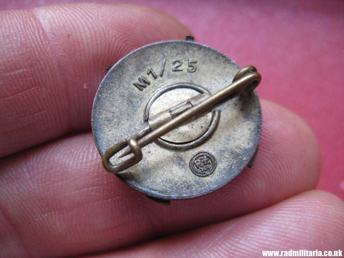 & original HJ SHOOTING namel BADGE - maker marks: RZM M1/25 in good condition. - Image 7