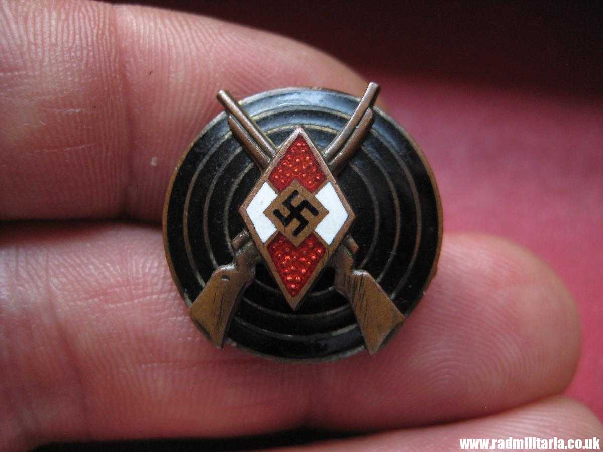 & original HJ SHOOTING namel BADGE - maker marks: RZM M1/25 in good condition. - Image 10