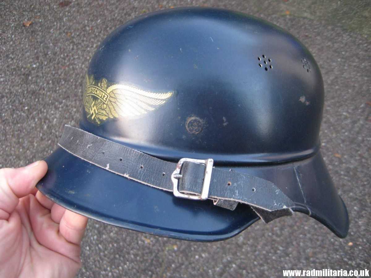 & original WW2 German steel helmet LUFTSCHUTZ "Gladiator" HELMET with liner - v. good condition as found. - Image 5