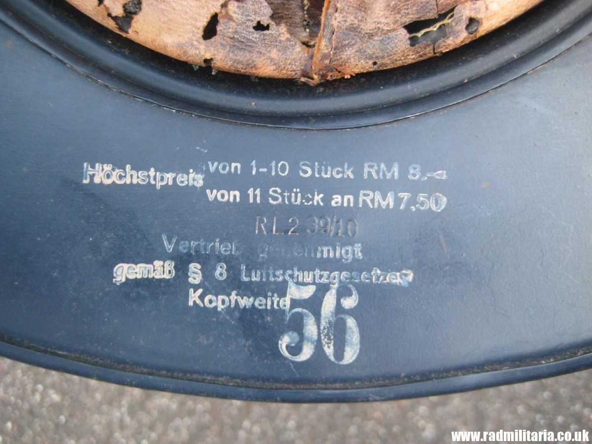 & original WW2 German steel helmet LUFTSCHUTZ "Gladiator" HELMET with liner - v. good condition as found. - Image 4