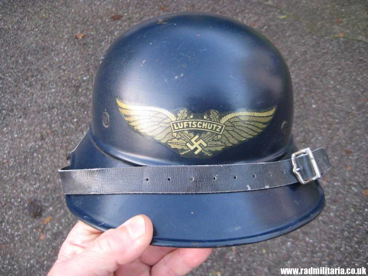 & original WW2 German steel helmet LUFTSCHUTZ "Gladiator" HELMET with liner - v. good condition as found. - Image 2