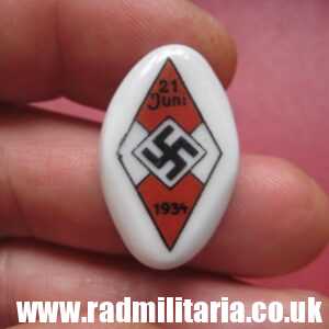 *& WW2 HJ Hitler Youth CERAMIC BADGE 21 JUNI 1934 - good condition.