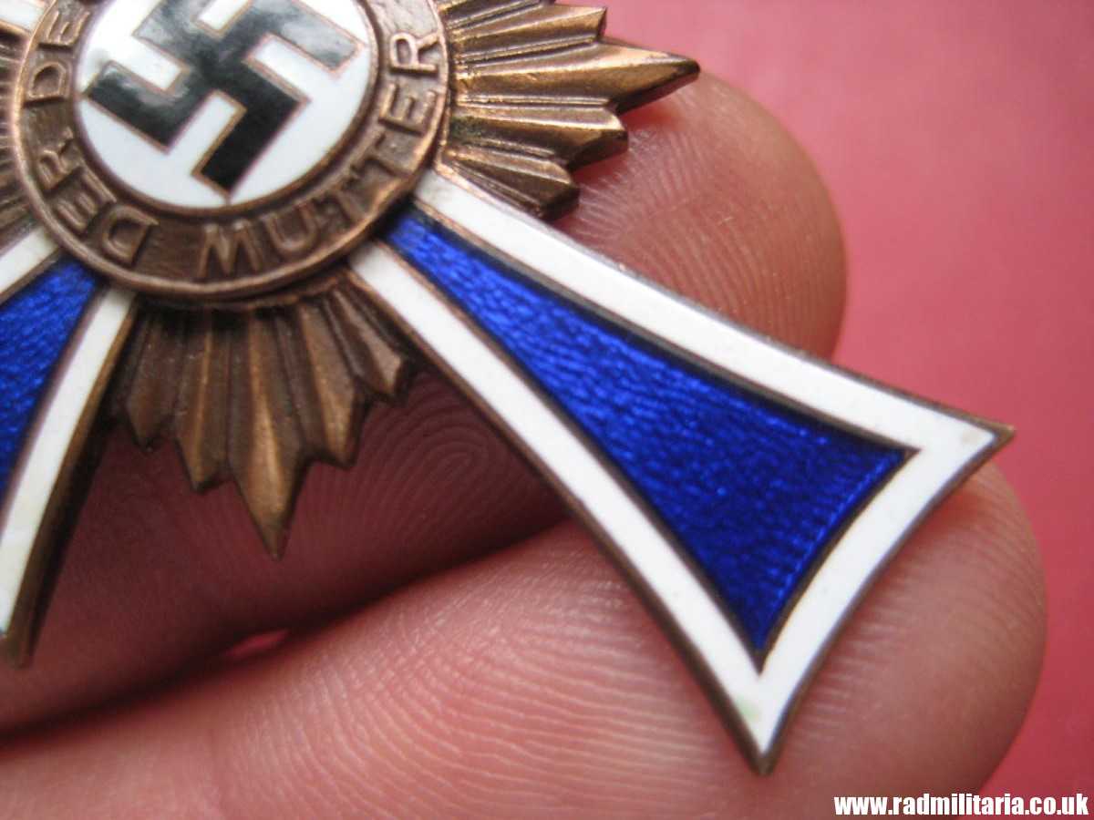 *& WW2 original German CROSS - DER DEUTSCHEN MUTTER. Cross of Honor of the German Mother bronze class. - Image 9