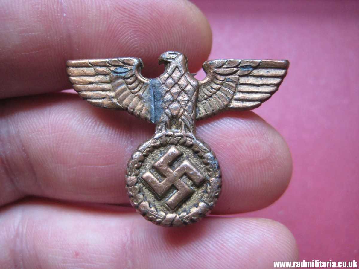 *& WW2 original Nazi German metal EAGLE BADGE - Cap Badge SA, SS, NSDAP, Reichsbahn? - Image 9