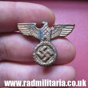 *& WW2 original Nazi German metal EAGLE BADGE - Cap Badge SA, SS, NSDAP, Reichsbahn?