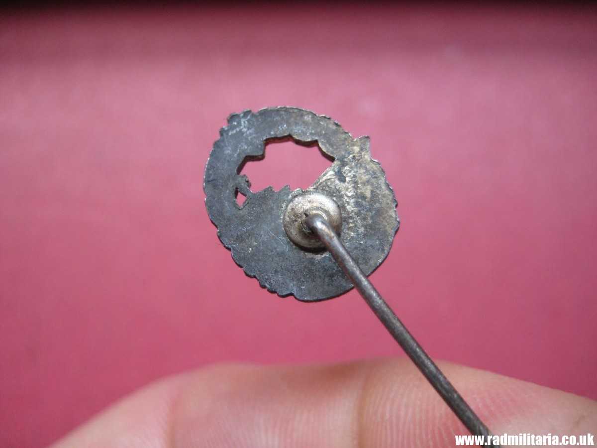*& original WW2 German KRIEGSMARINE miniature DESTROYER WAR BADGE zinc pin badge. - Image 5
