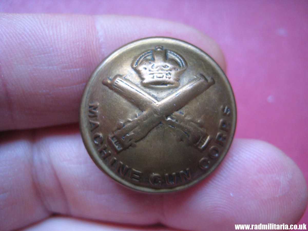 *& WW1 British MILITARY BUTTON - Machine Gun Corps MGC. large size button, size 26.3mm. - Image 2