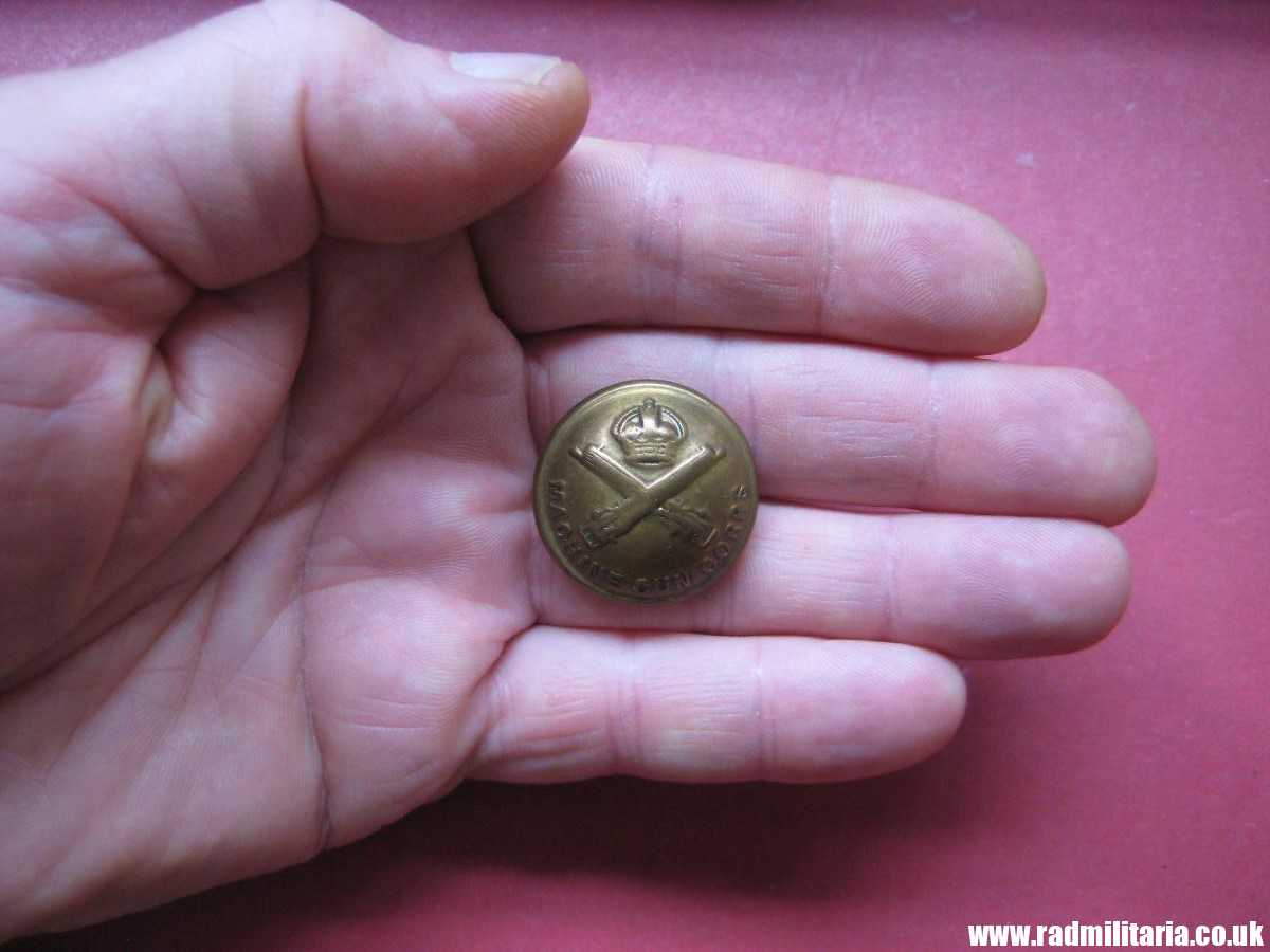 *& WW1 British MILITARY BUTTON - Machine Gun Corps MGC. large size button, size 26.3mm. - Image 11