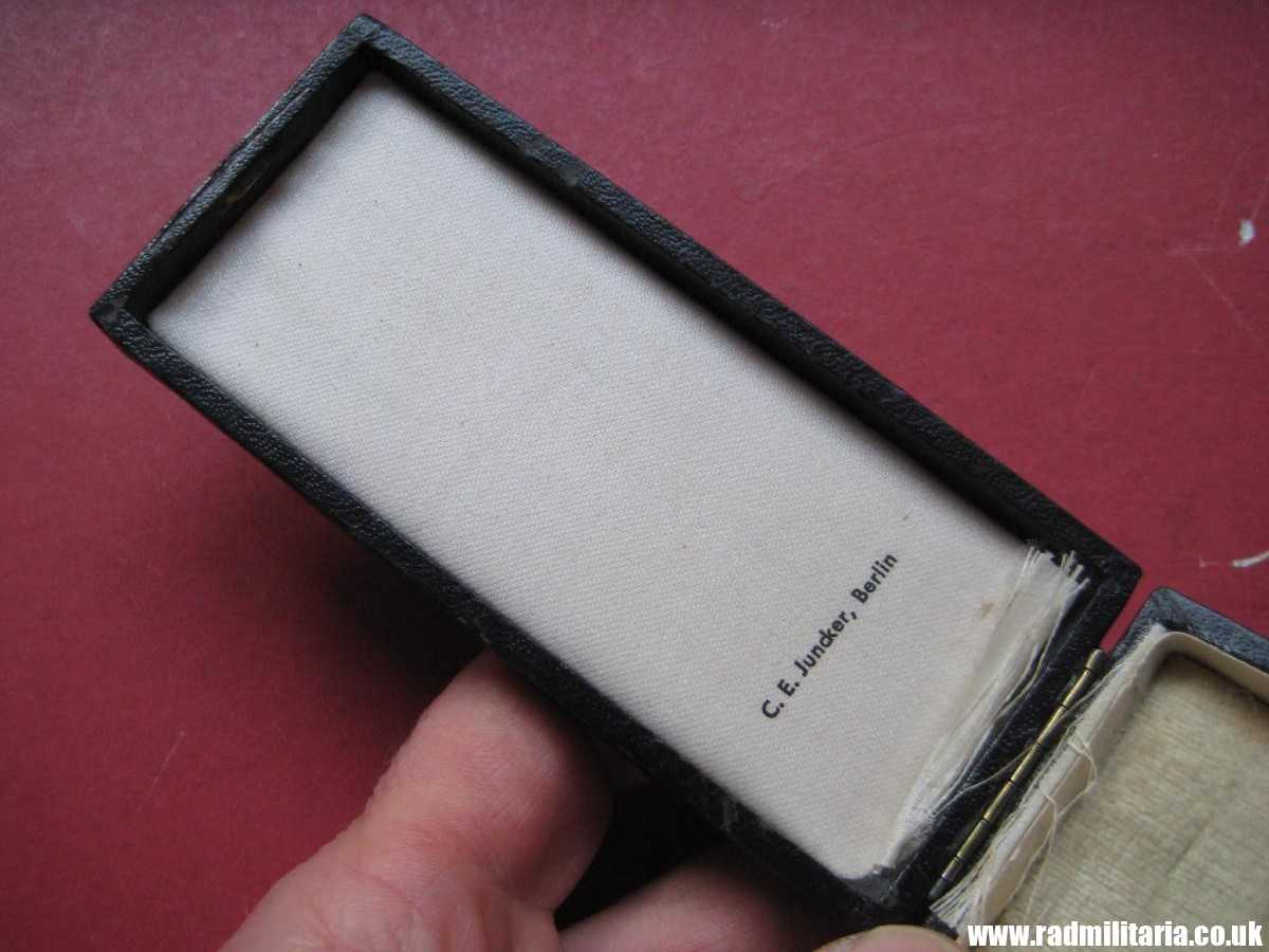 & WW2 original German enamel CROSS - DER DEUTSCHEN MUTTER - Gold class with original BOX, C.E. Juncker Berlin. - Image 14