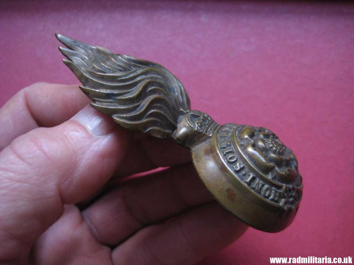 & WW1/WW2? British Army Royal Fusiliers Busby BADGE with King's Crown, genuine. - Image 12