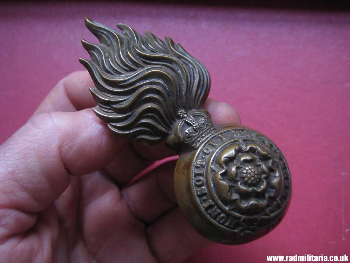 & WW1/WW2? British Army Royal Fusiliers Busby BADGE with King's Crown, genuine. - Image 13