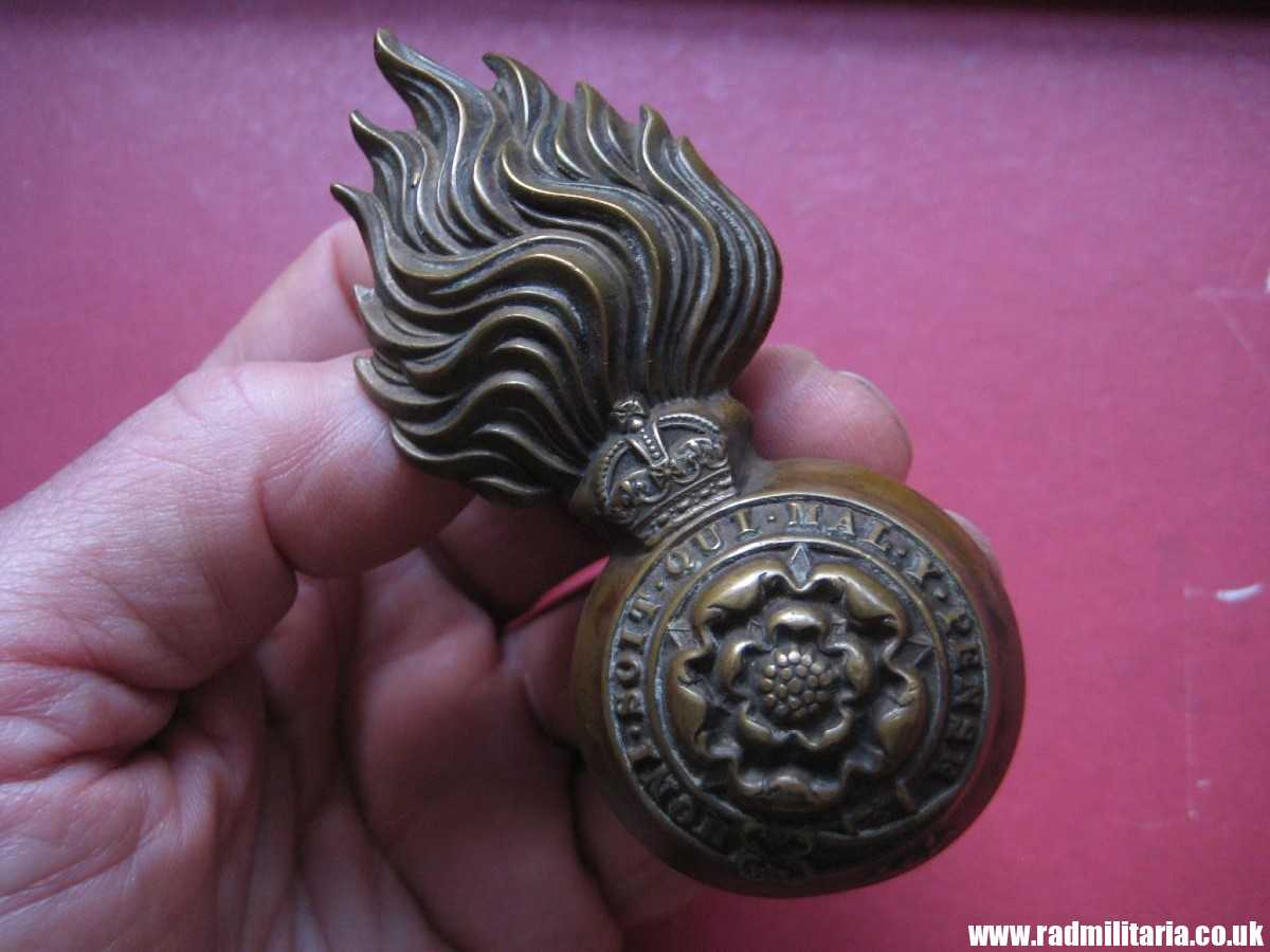 & WW1/WW2? British Army Royal Fusiliers Busby BADGE with King's Crown, genuine. - Image 14