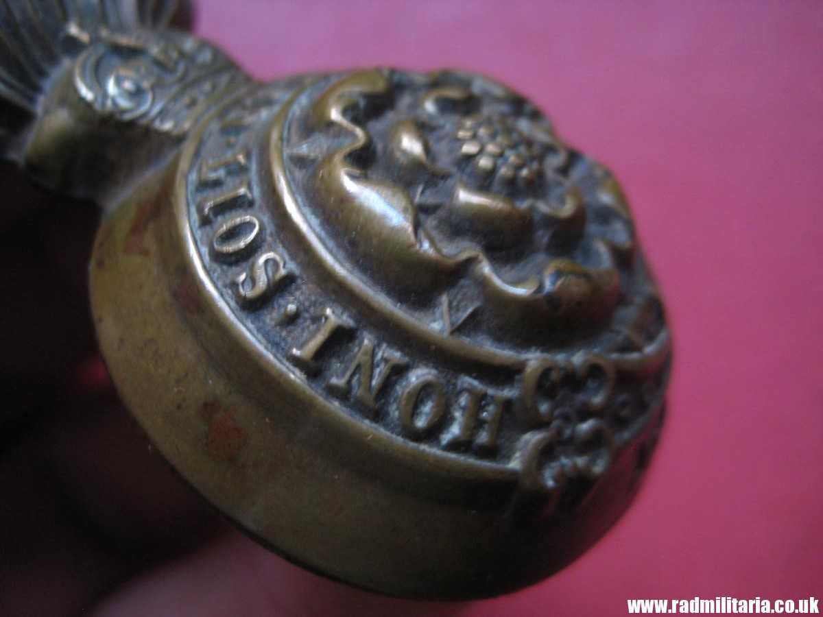 & WW1/WW2? British Army Royal Fusiliers Busby BADGE with King's Crown, genuine. - Image 17