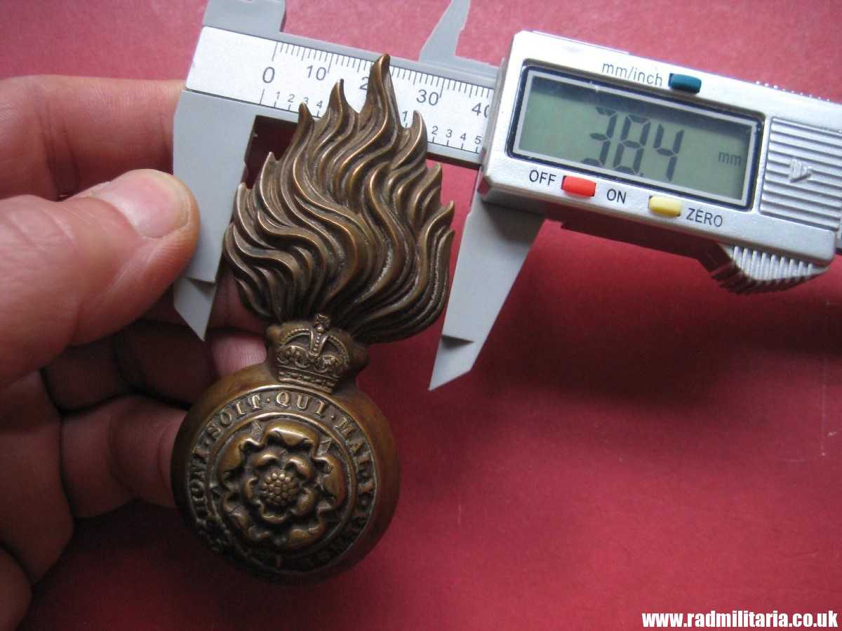 & WW1/WW2? British Army Royal Fusiliers Busby BADGE with King's Crown, genuine. - Image 21