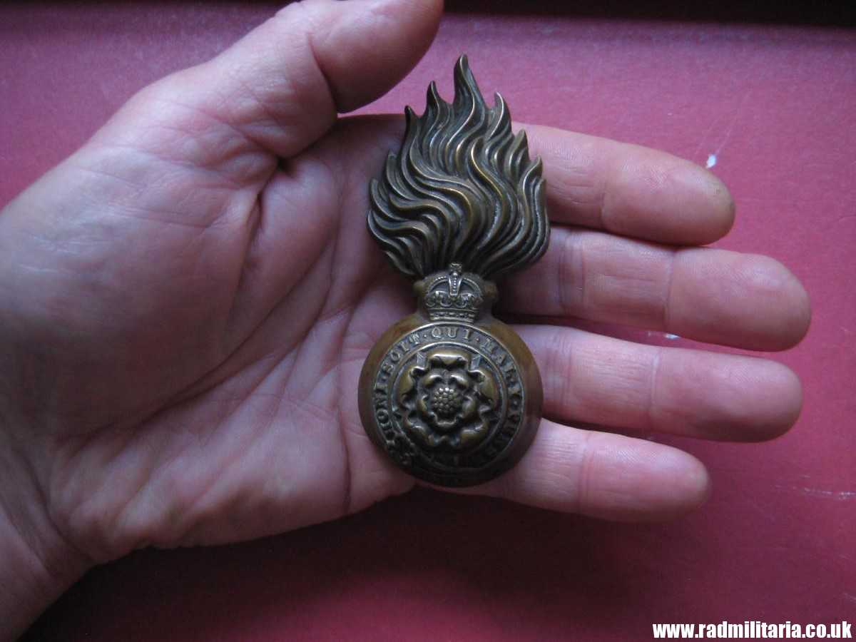 & WW1/WW2? British Army Royal Fusiliers Busby BADGE with King's Crown, genuine. - Image 22