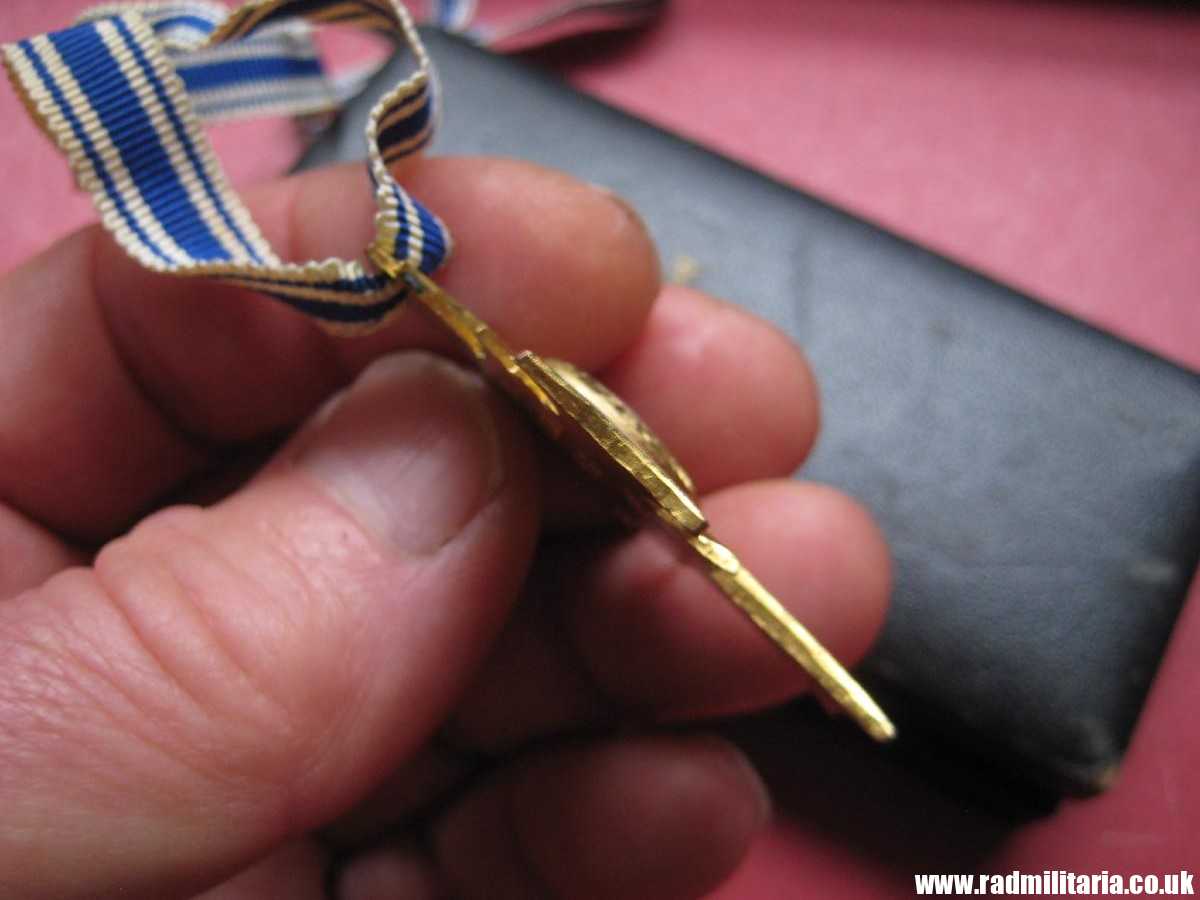 & WW2 original German enamel CROSS - DER DEUTSCHEN MUTTER - Gold class with original BOX, C.E. Juncker Berlin. - Image 18