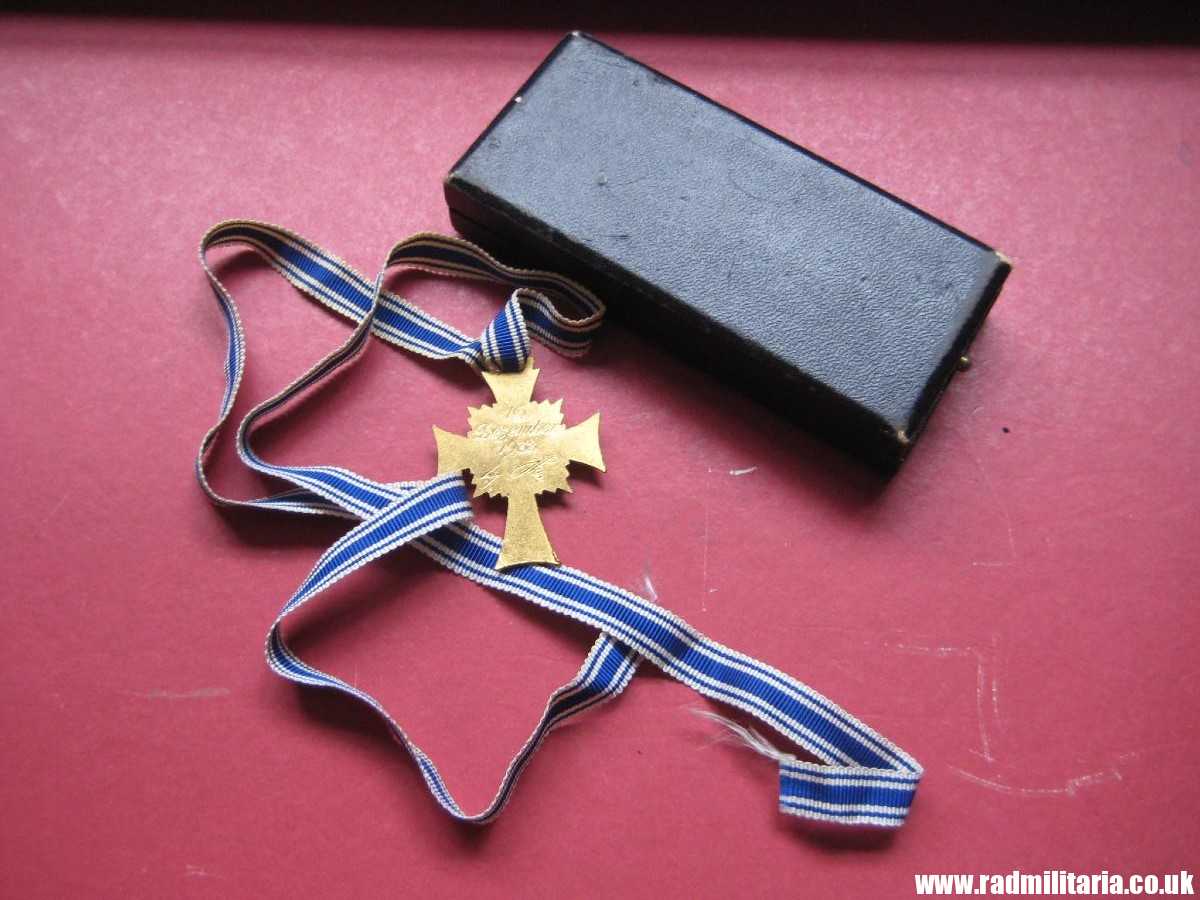 & WW2 original German enamel CROSS - DER DEUTSCHEN MUTTER - Gold class with original BOX, C.E. Juncker Berlin. - Image 26