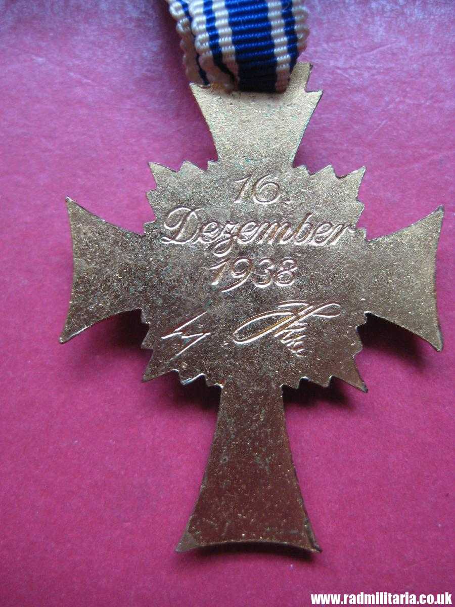 & WW2 original German enamel CROSS - DER DEUTSCHEN MUTTER - Gold class with original BOX, C.E. Juncker Berlin. - Image 27