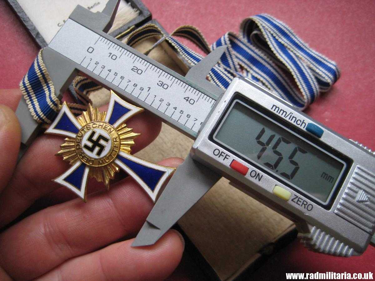 & WW2 original German enamel CROSS - DER DEUTSCHEN MUTTER - Gold class with original BOX, C.E. Juncker Berlin. - Image 32