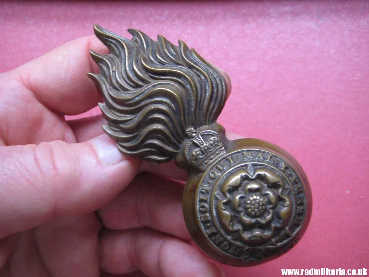 & WW1/WW2? British Army Royal Fusiliers Busby BADGE with King's Crown, genuine. - Image 2