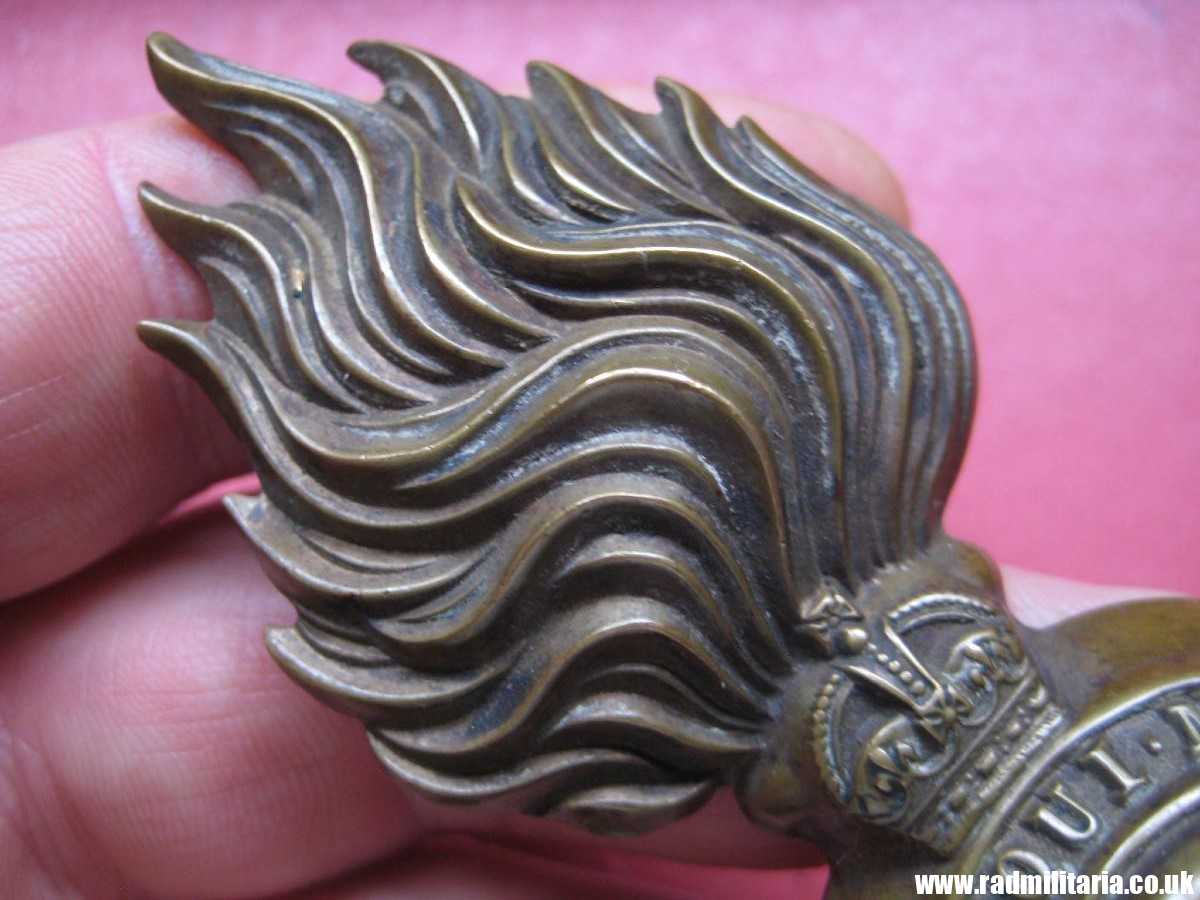 & WW1/WW2? British Army Royal Fusiliers Busby BADGE with King's Crown, genuine. - Image 3