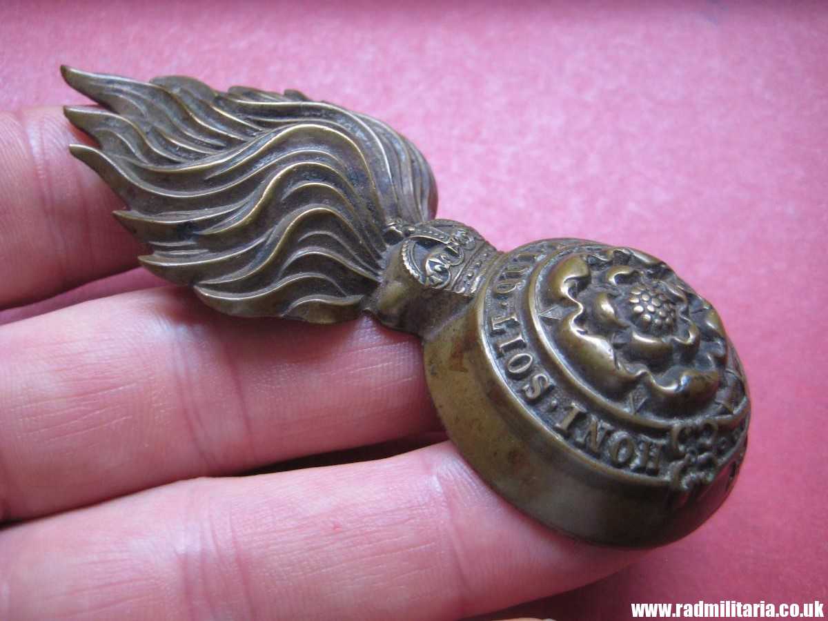 & WW1/WW2? British Army Royal Fusiliers Busby BADGE with King's Crown, genuine. - Image 5