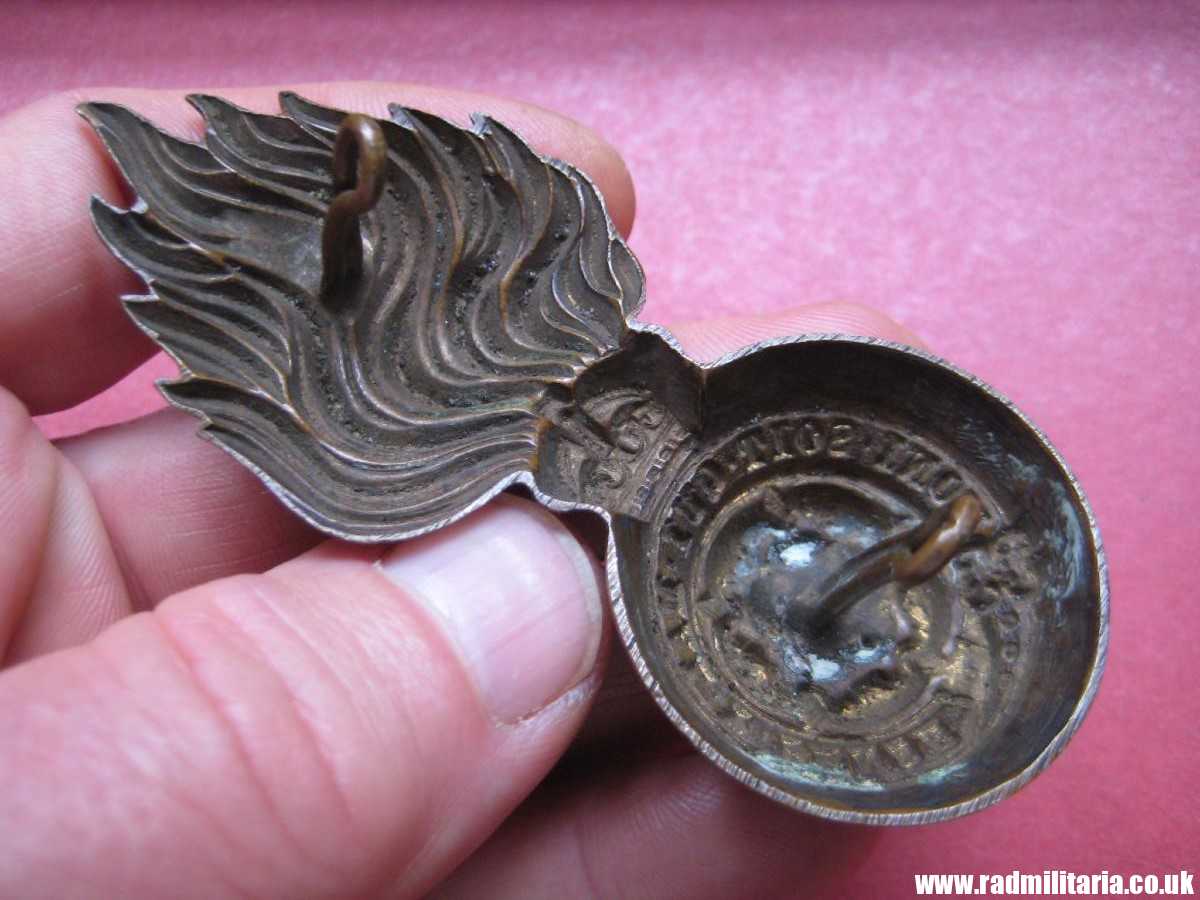 & WW1/WW2? British Army Royal Fusiliers Busby BADGE with King's Crown, genuine. - Image 6