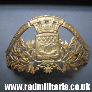 & WW1/WW2 original Brass HELMET BADGE Firebrigade - Paris, France.