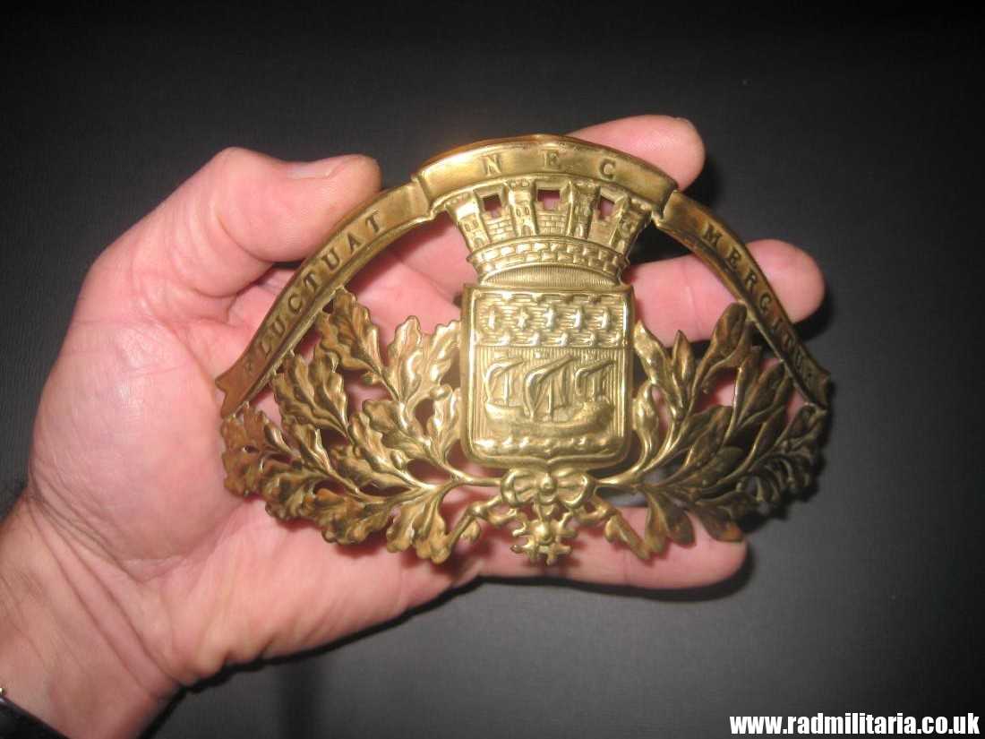 & WW1/WW2 original Brass HELMET BADGE Firebrigade - Paris, France. - Image 8